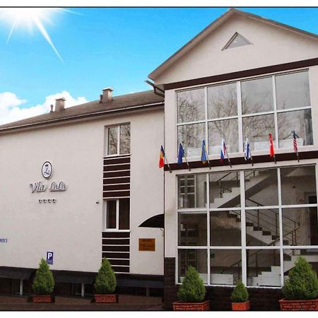 Lolo Hotel Chisinau Luaran gambar